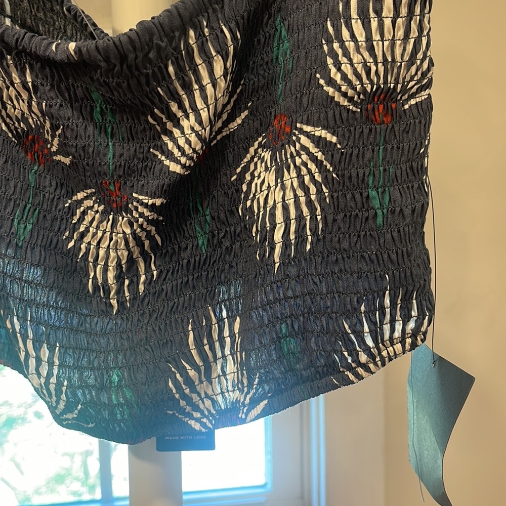 NWT- Lulu's Trancoso Dusty Blue Floral Print Crop Top, Size Medium - Picture 4 of 4
